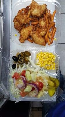 Chicken wing cajun fries salad combo