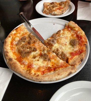 12" Meatball pizza