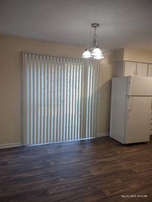 2 Bedroom 1 Bath - Dining area