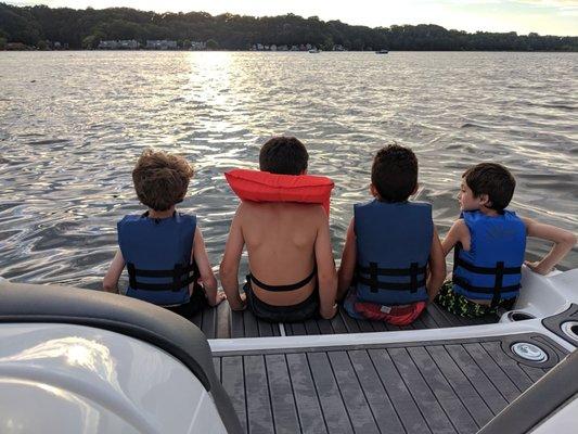 Boat Club USA gives the entire family an awesome way for endless fun on the lake!