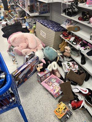 Shoe/toy isle