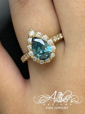 Blue diamonds are so pretty~ This ring is available to buy at our store! Come on by and try it on!