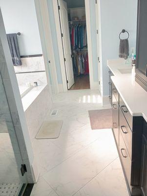 Master bathroom clean