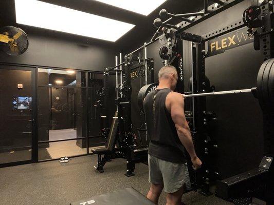 Grabbing a private workout in a FlexSpace +!!