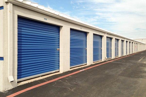 self storage houston exterior units