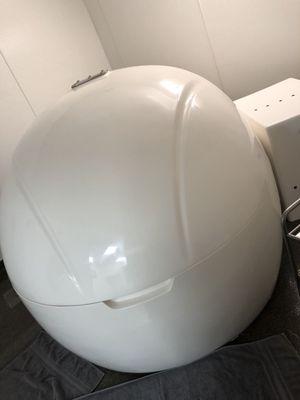 Float therapy pod