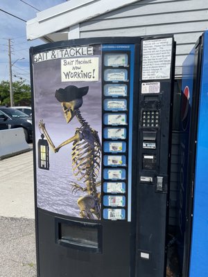 Bait vending machine for cast fishing!