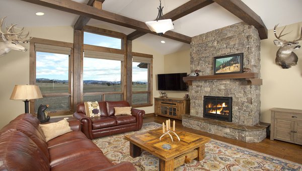 Mountain Elegant; Rising Sun Home Black Bull Golf Community, Bozeman, MT; formescent.com Photos: jeremythurstonphotography.com