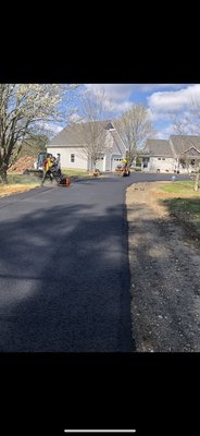 New driveway, machine lay, paving, residential, paving, asphalt, contractor