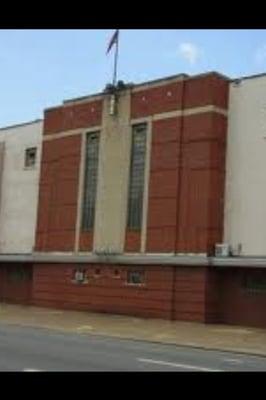 Veterans Memorial Field House