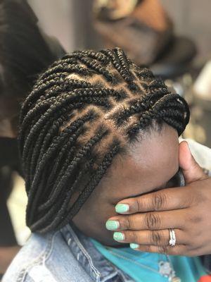 Knotless box braids