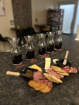 Flight and meet & Cheese board