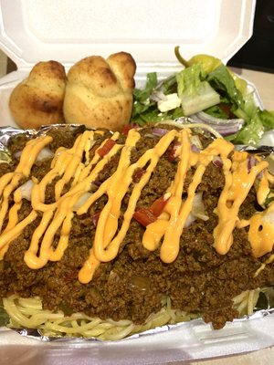 Spaghetti Bolognaise | Garlic knots | Salad ( lettuce, onion, tomato, feta cheese, banana peppers)