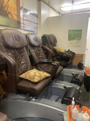 Massage Chairs in Pedicure Lounge