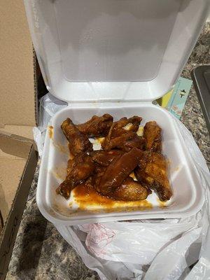 10 Pieces Buffalo Wings with Honey Bbq.