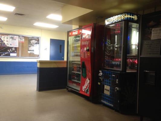 A few snacks and deinks in the viewing area just inside the main entrance.