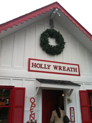 Holly Wreath Christmas Shop