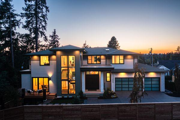 This gorgeous West Bellevue build shows off its spacious, well lit interior. This spec home is one of two back-to-back builds!