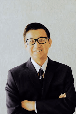 Dr. KO prides himself as an accomplished Dentist as well as a dedicated family man.