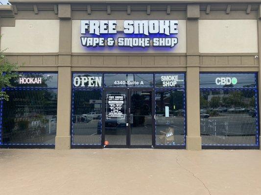 Free Smoke Vape and Smoke Shop