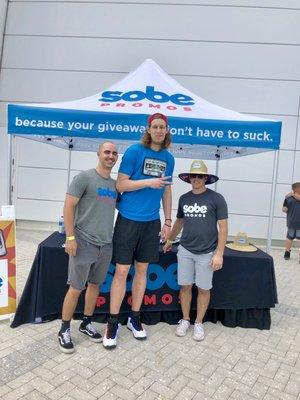 Hanging with Kelly Olynyk at the 22nd Annual Miami Heat Family Festival!