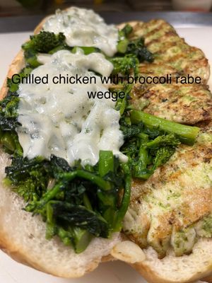 Grilled chicken with broccoli rap