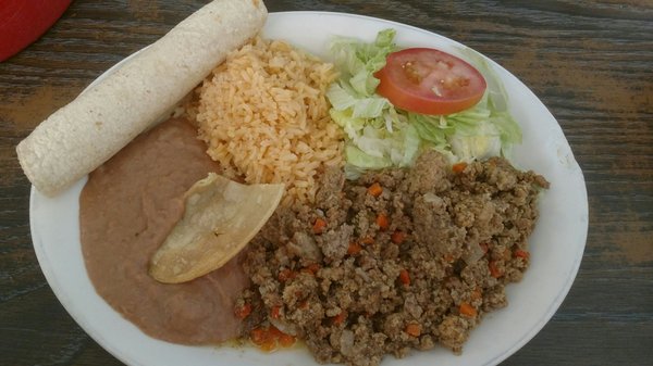 Picadillo plate @ La Olla. Not what I was expecting but, still ok.