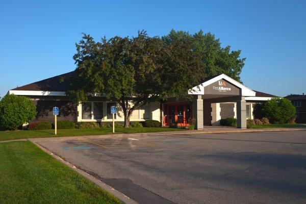 501 16th Street SE Rochester MN branch front entrance