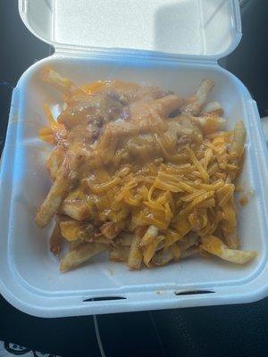 You call this Large Chili Cheese Fries WTF