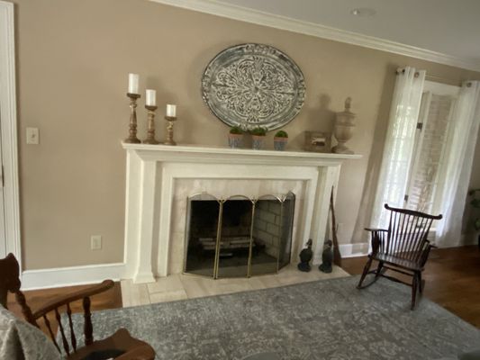 A traditional mantle with country appeal.