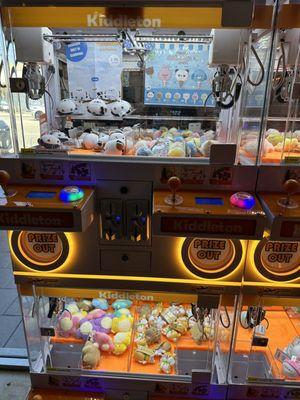 Claw machine