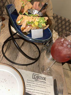 Tuna won ton tacos and basil berry fizz cocktail