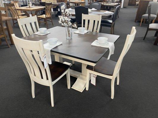 Square Dining Table and 4 chairs