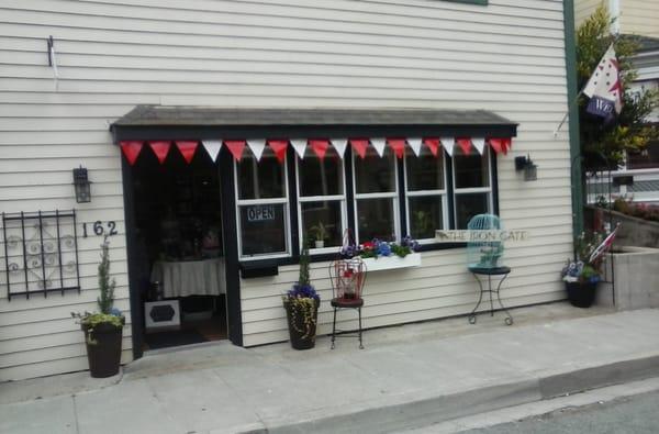 The Iron Gate Gift shop, 162 15th. street Our New Location,Stop by and say hello.