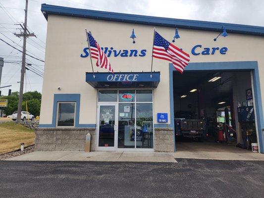 Tire and Brake Experts !
https://sullivanscarcare.com/