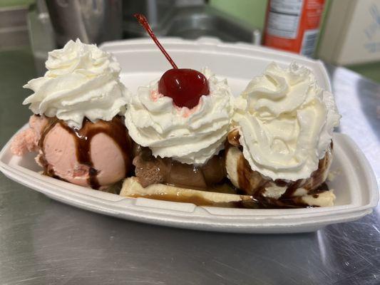 Banana split to go!