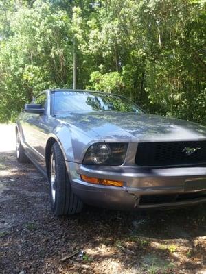 2006 mustang w/custom tint and graphics!