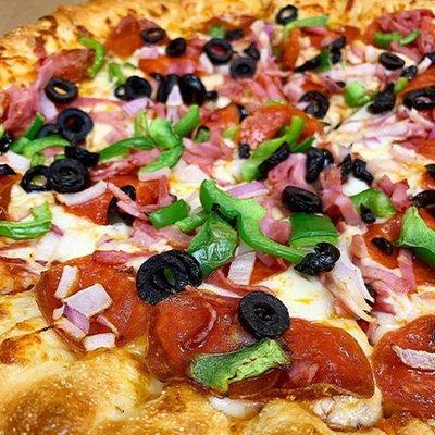 The works pizza- pepperoni red onion bell pepper olive