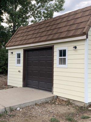 Another view of the shed