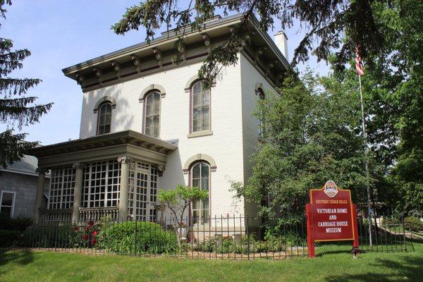 Victorian Home & Carriage House Museum