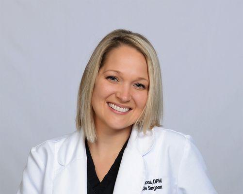 Dr. Taren Cardona