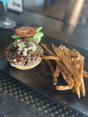 WAGYU Stuffed Burger