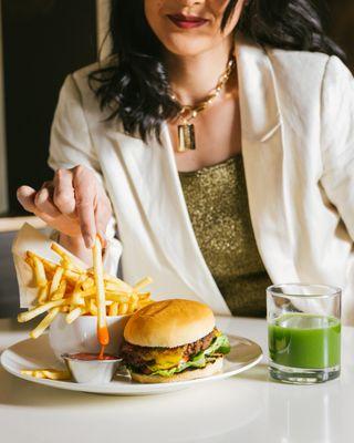 TRACE Market lunch, burger, fries, fresh pressed juice, veggie burger