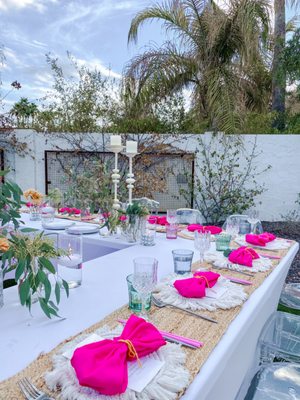 Hand-folded bow napkins with customized dinner menus