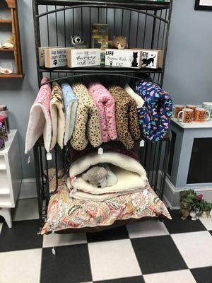 Dog Bedding to include Sleep Sacks, Mats and Zip-Off Covered Dog Beds. Dog & Cat Plaques, Dog Squeaky Toys.