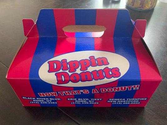 6 donuts in a box