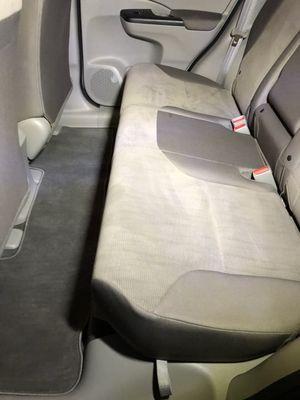 Rear seats / 2012 Honda CRV