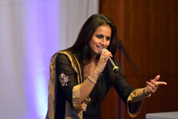 Tina Kundalia from Tinaz Entertainment - Bollywood Singer from NY NJ
 Services offered - Navratri Garba Raas, dandiya, weddings