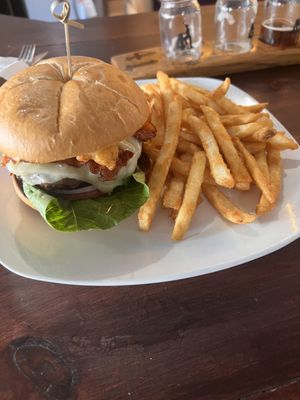 41 41 Pub Burger