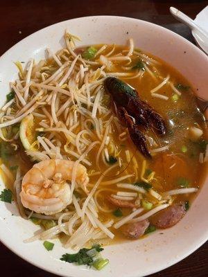 Crawfish Cajun Pho w/shrimp